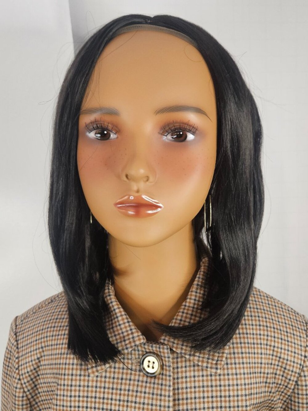 Gorgeous Soft Classic Black Bob Wig w Lace Front and Natural Sheen Subtle Wave
